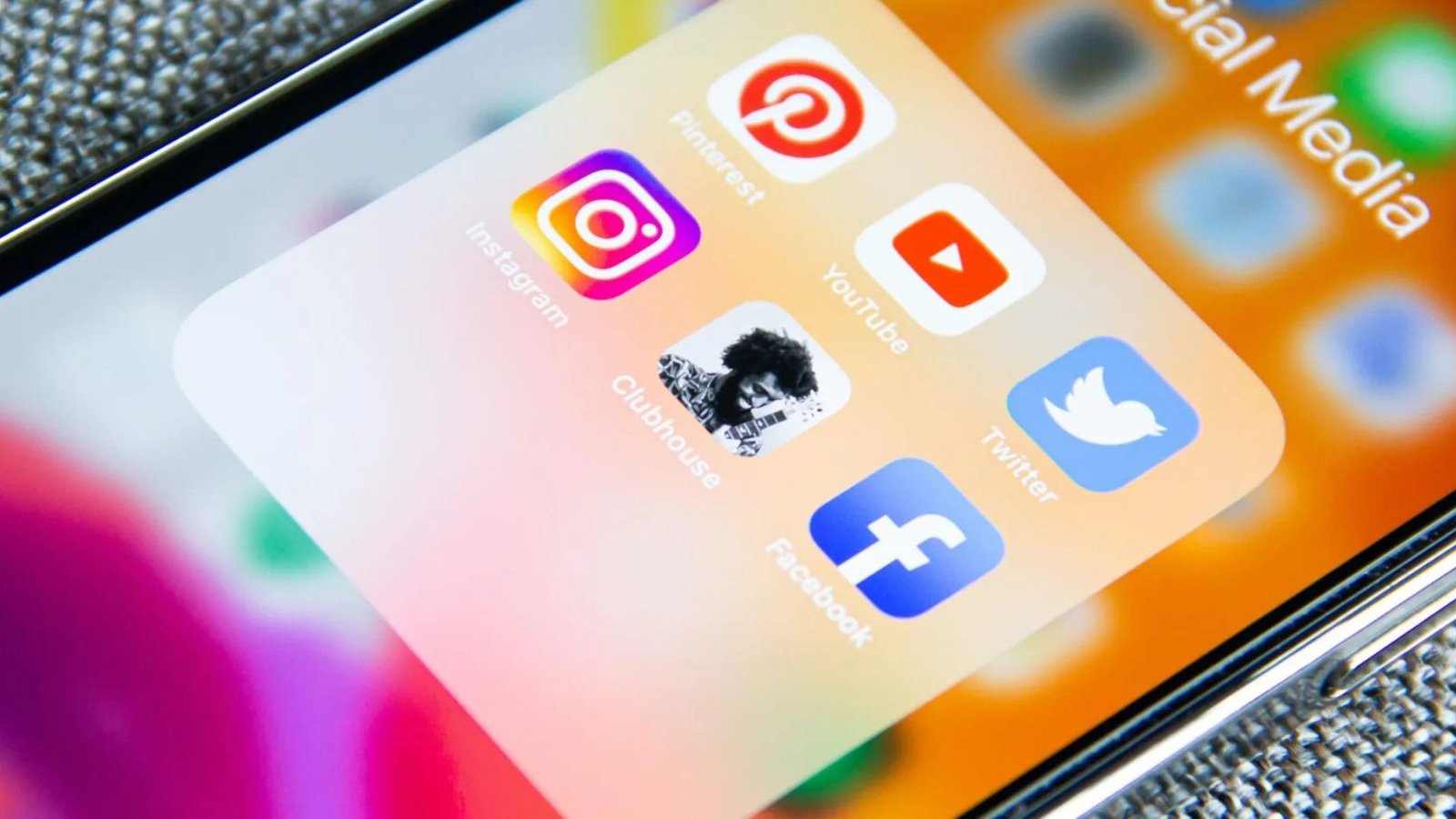 Expand Reach With Social Media