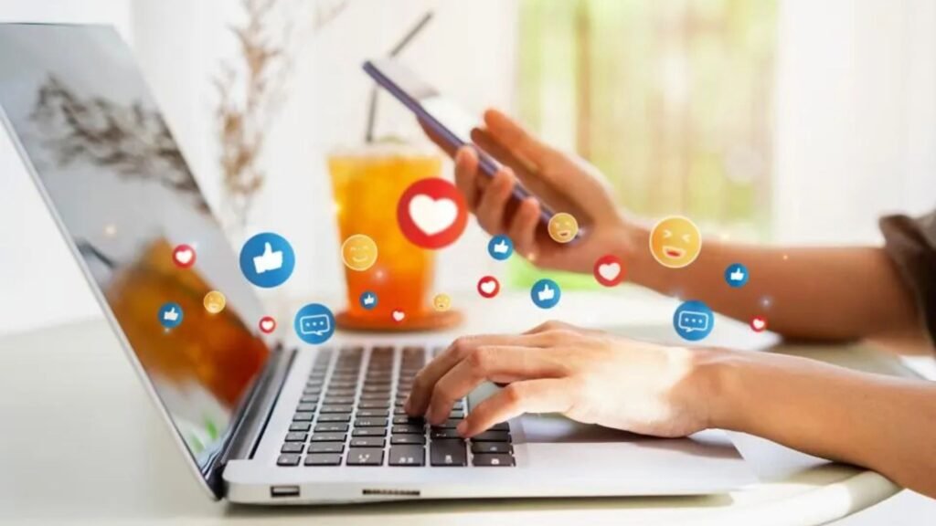 How to Turn Followers Into Paying Customers on Social Media